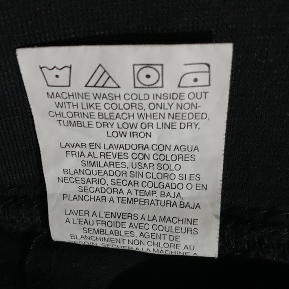 Lee Black Cargo Pants for Women 2 Pair one Black 1 Brown. $6.00 for Both - Picture 6 of 10